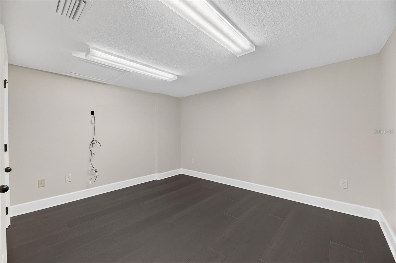 Image 67 of 100 For 912 Symphony Beach Lane