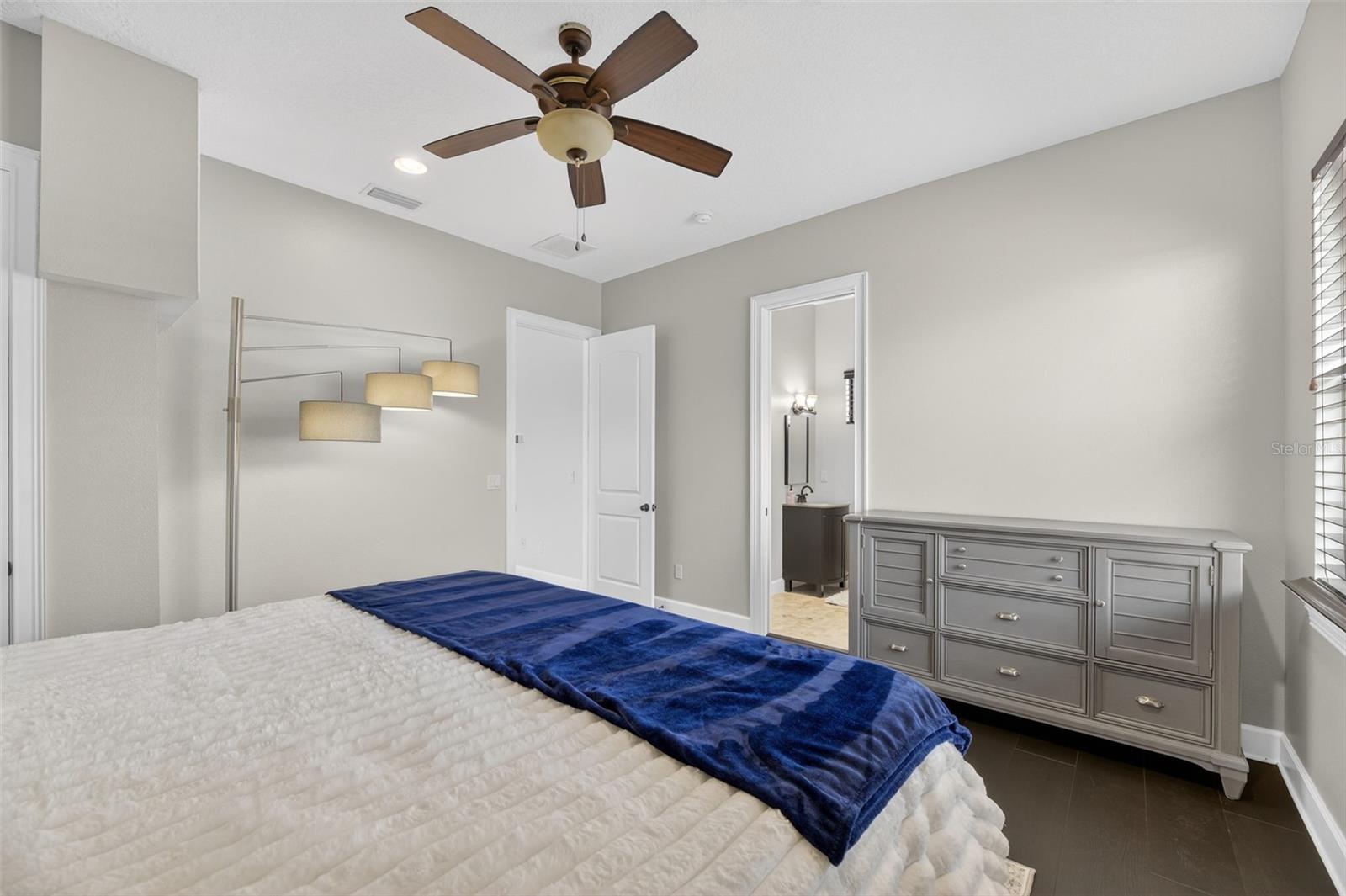 Image 76 of 100 For 912 Symphony Beach Lane