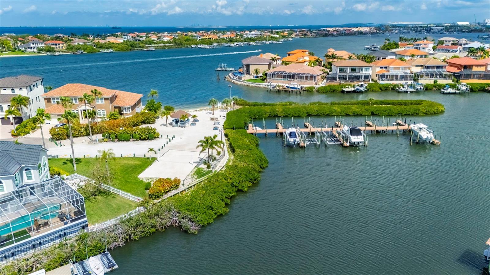 Image 89 of 100 For 912 Symphony Beach Lane