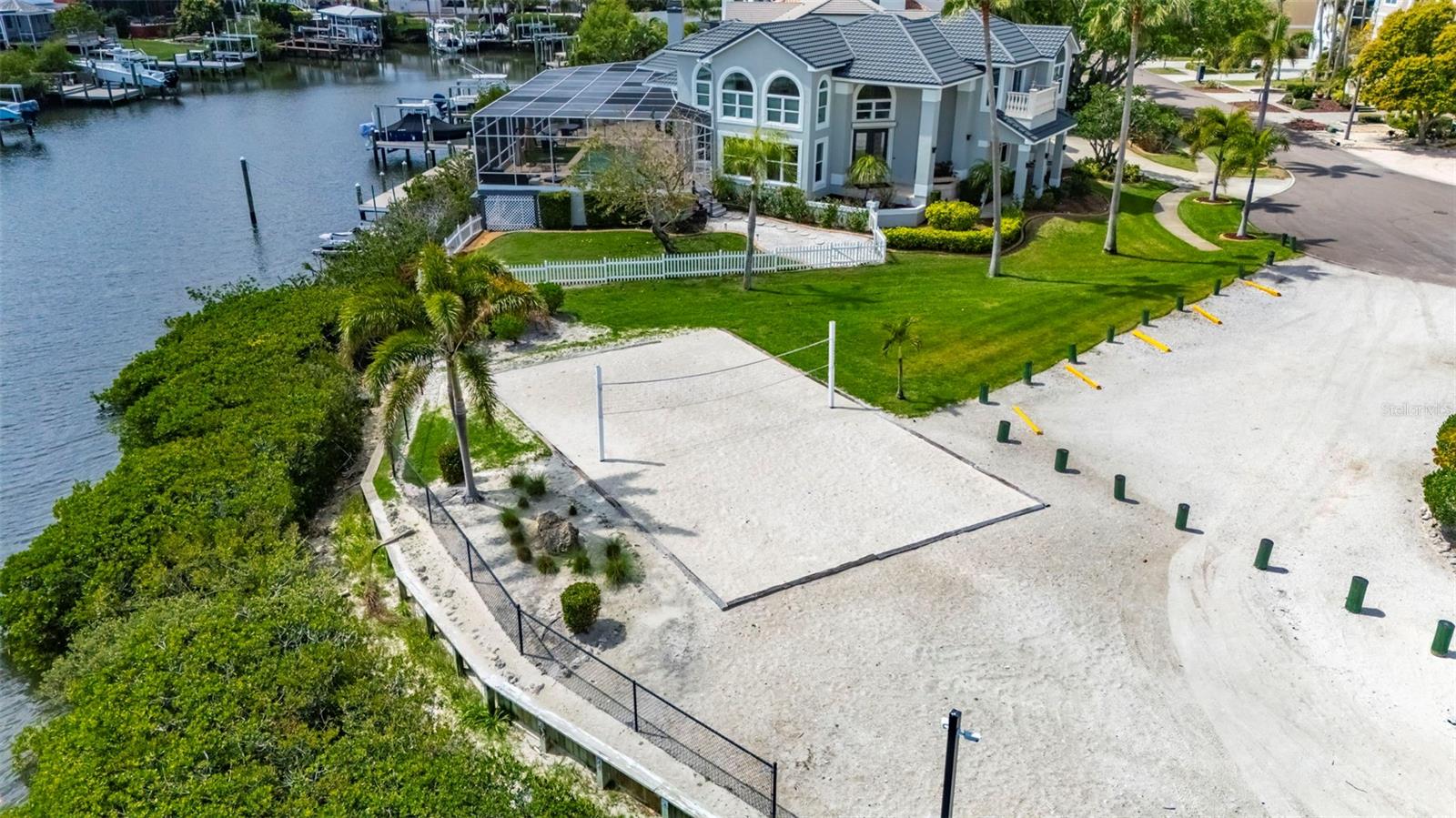 Image 94 of 100 For 912 Symphony Beach Lane