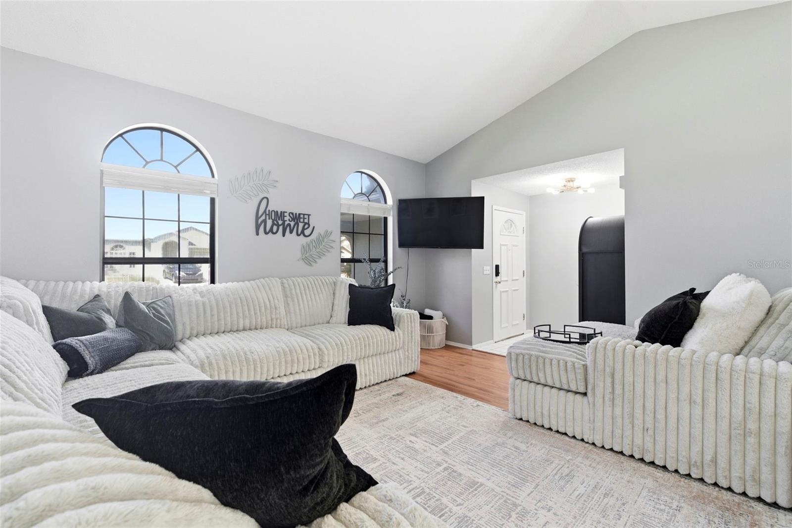 Image 9 of 70 For 9108 Tournament Drive