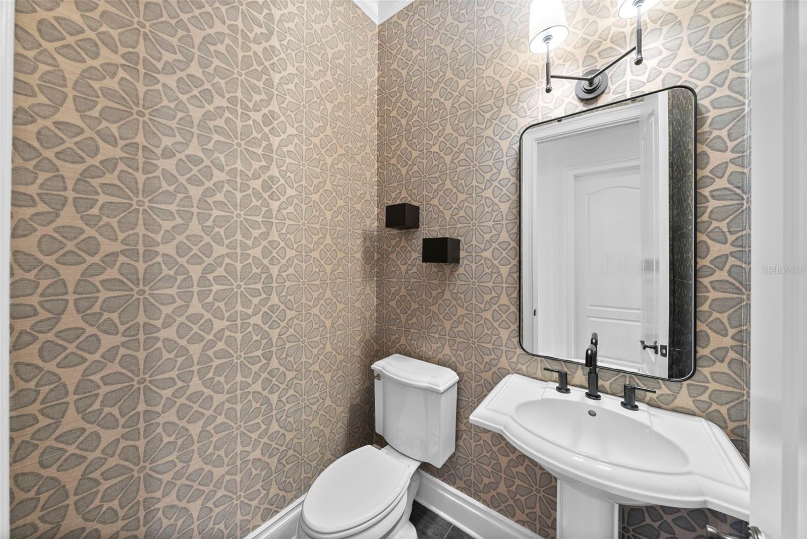 Image 17 of 39 For 2807 Sitios Street