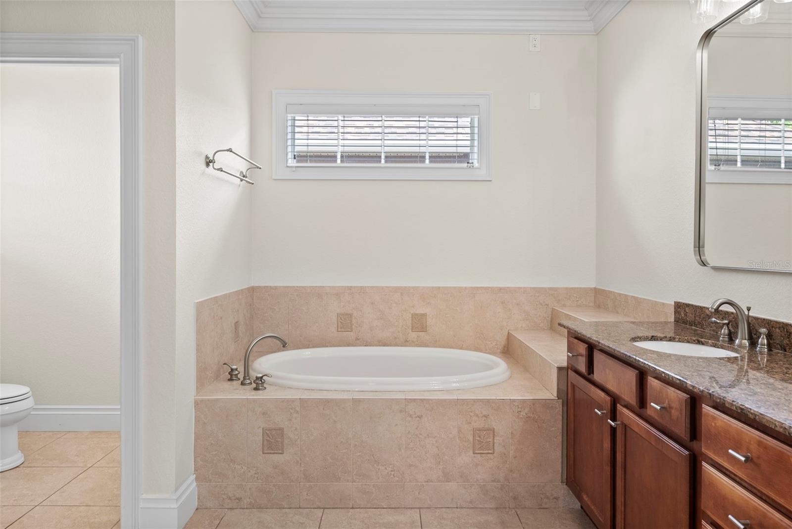 Image 26 of 39 For 2807 Sitios Street