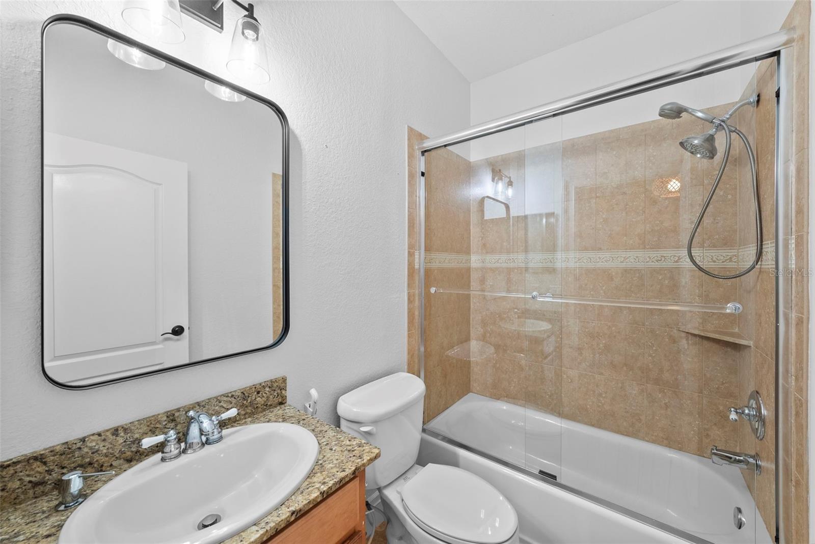 Image 29 of 39 For 2807 Sitios Street