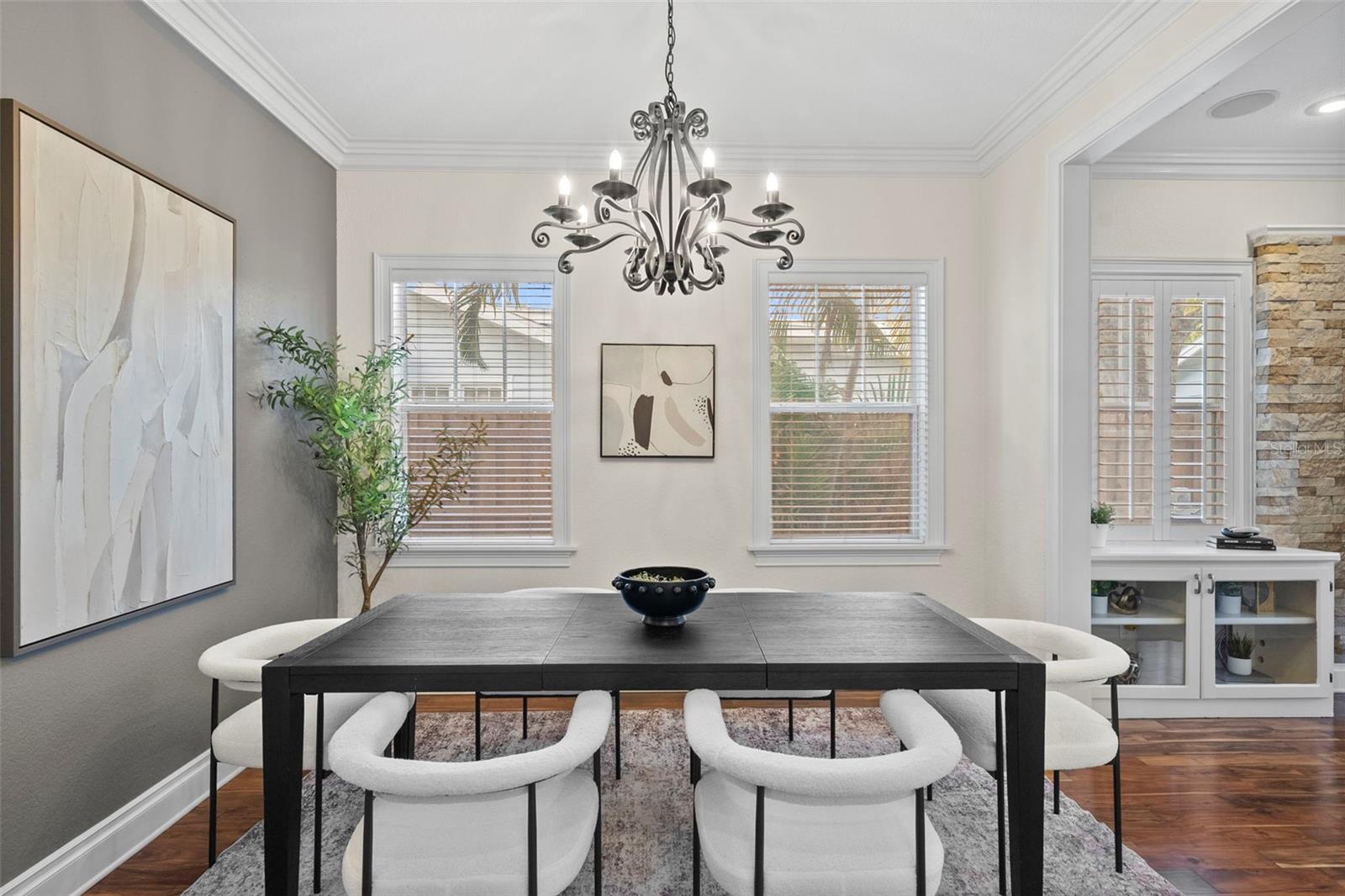 Image 5 of 39 For 2807 Sitios Street