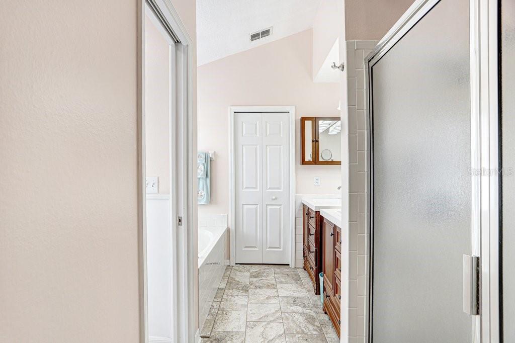 Image 11 of 32 For 28912 Burke Mill Place