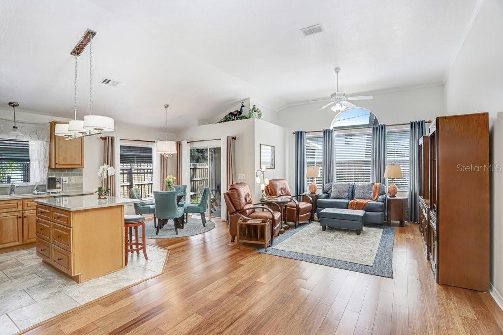 Image 6 of 32 For 28912 Burke Mill Place