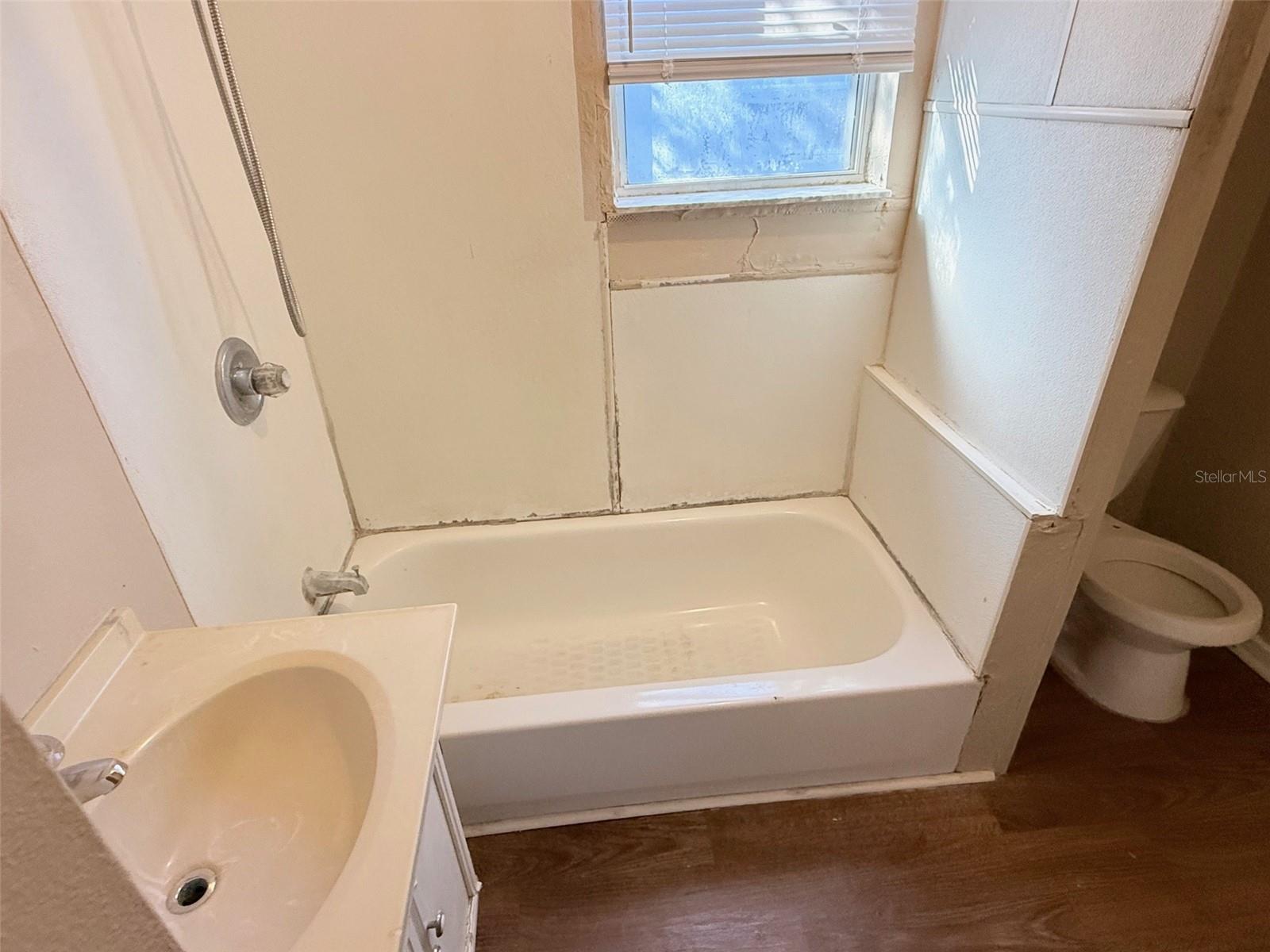 Image 18 of 26 For 2609 4th Street S