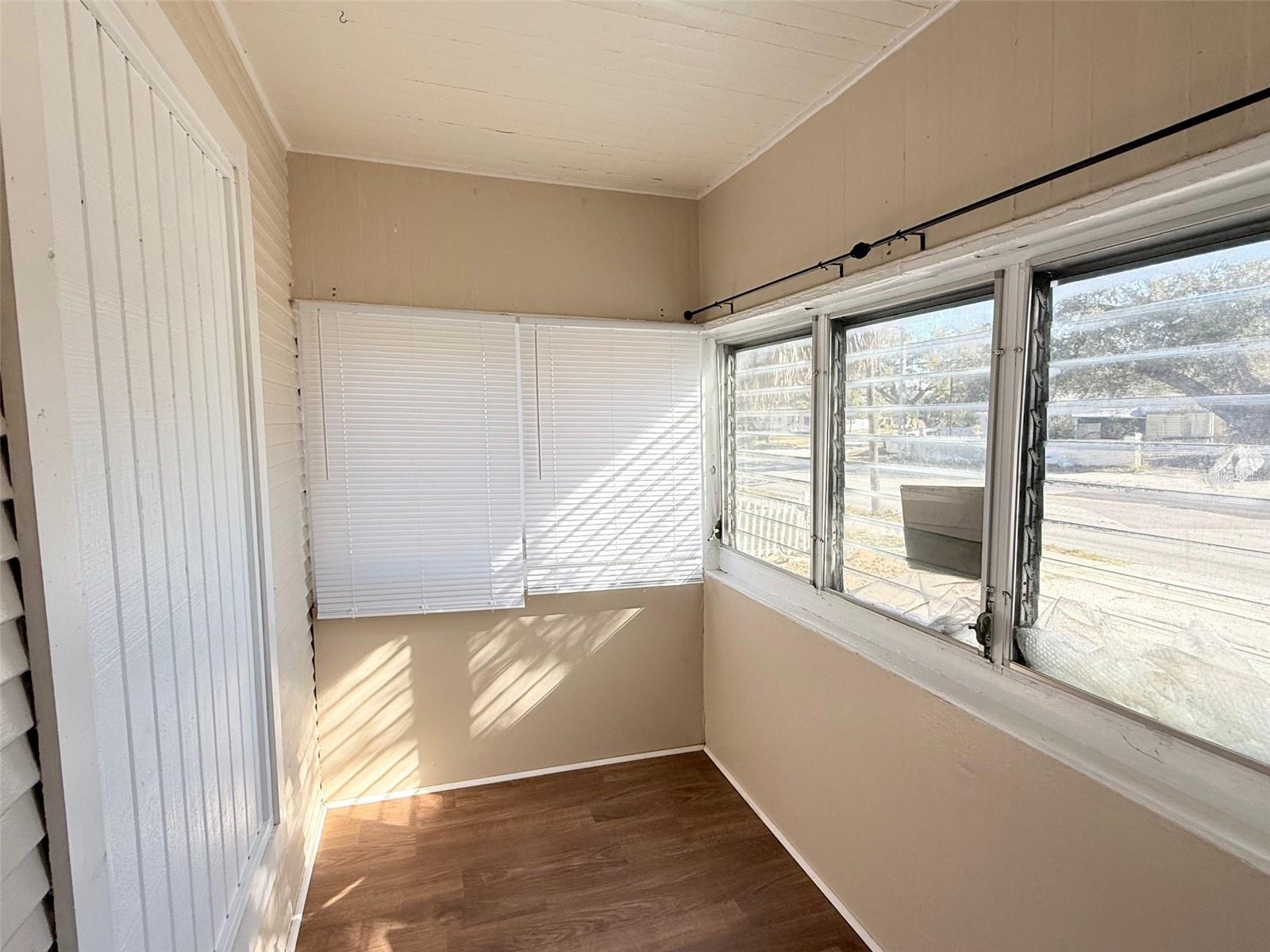 Image 24 of 26 For 2609 4th Street S