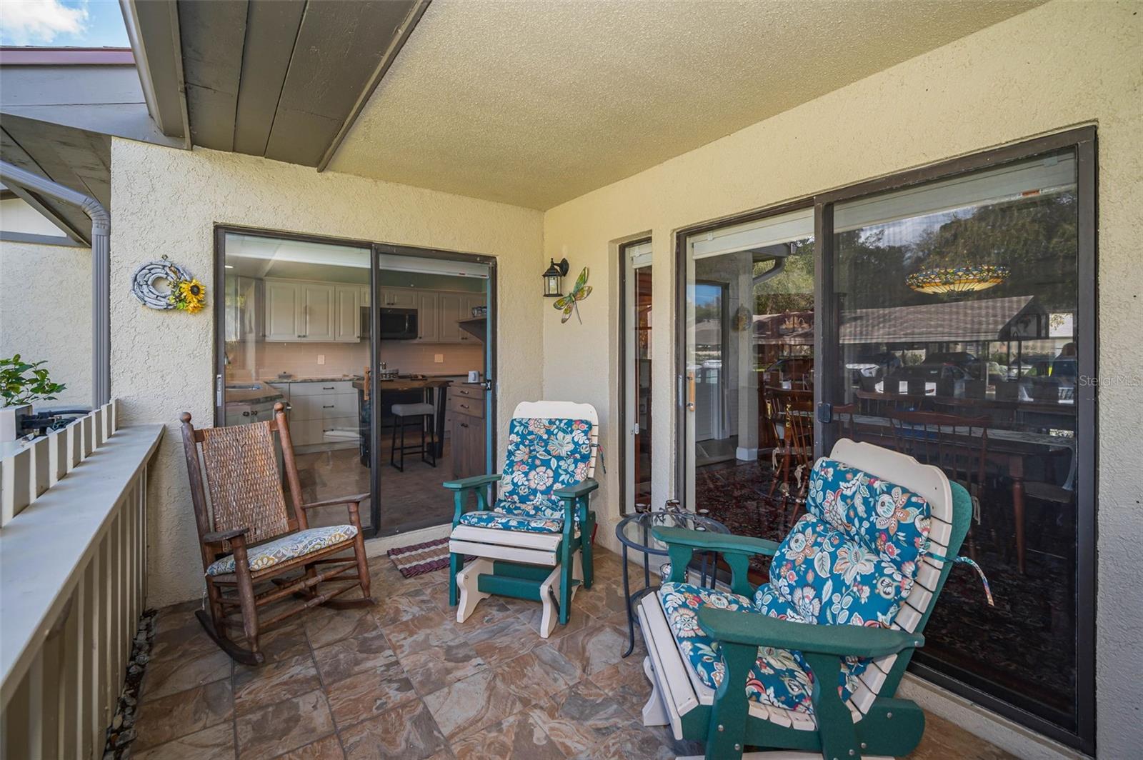 Image 11 of 42 For 190 James Court