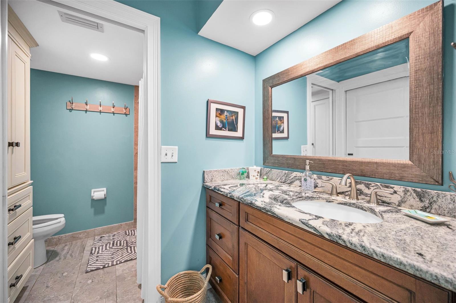 Image 20 of 42 For 190 James Court