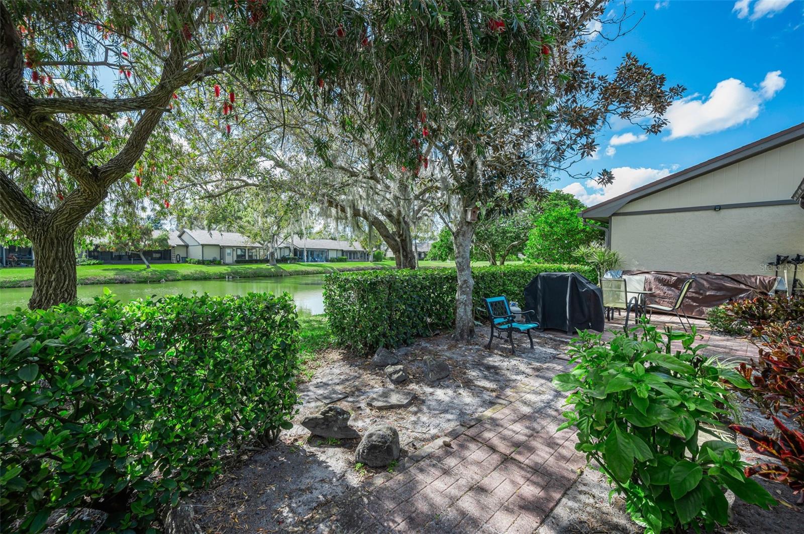 Image 34 of 42 For 190 James Court