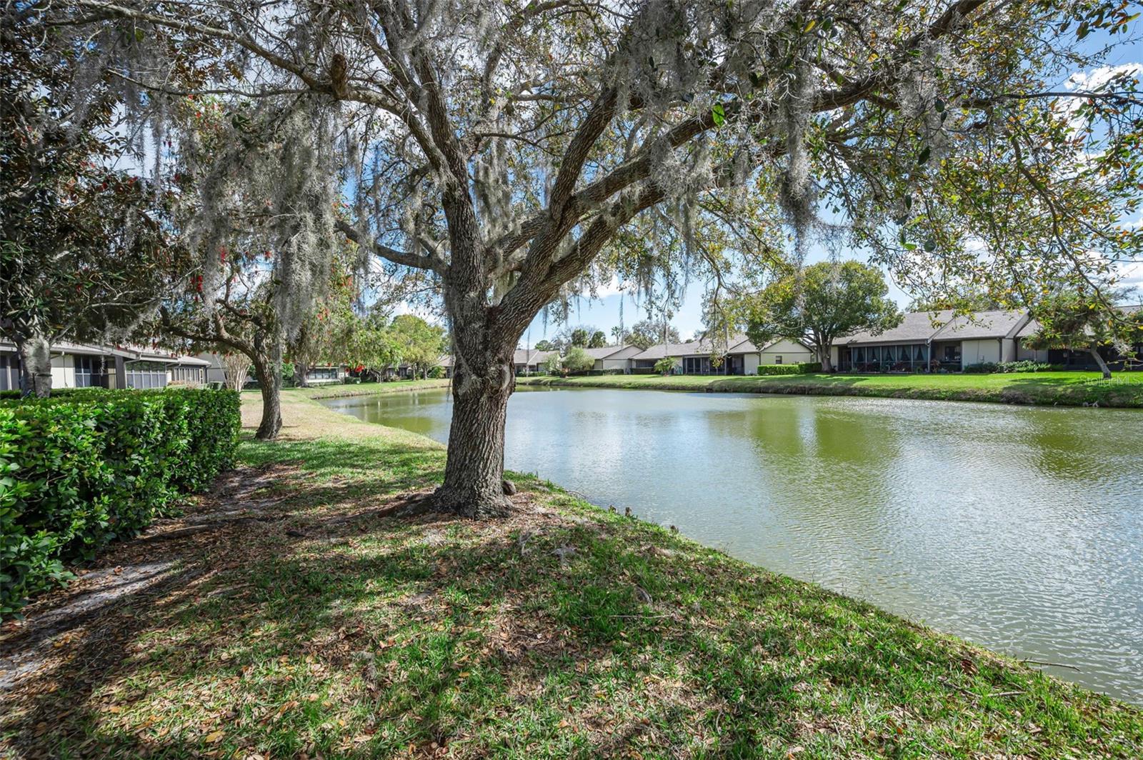 Image 36 of 42 For 190 James Court