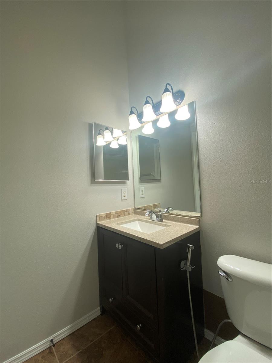 Image 16 of 25 For 8547 Hunters Key Cir