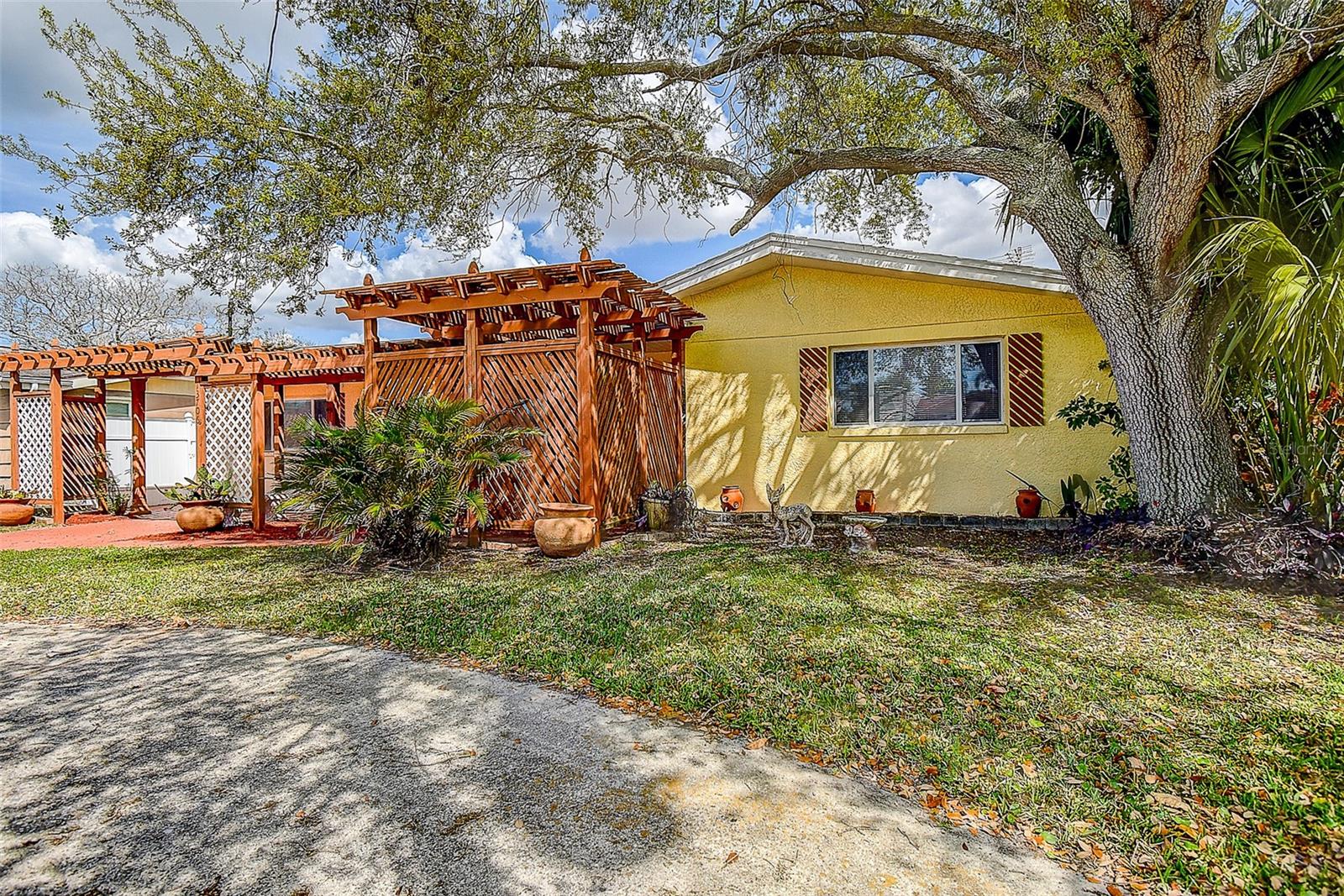 Details for 13706 Britton Drive, HUDSON, FL 34667