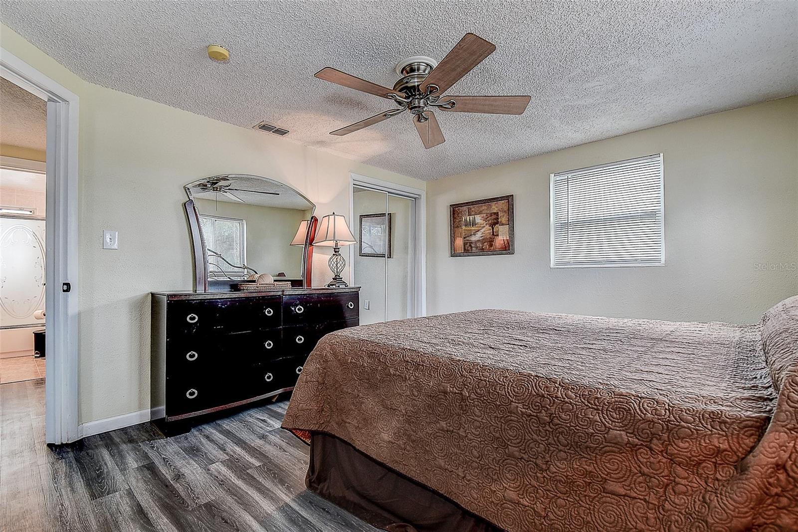 Image 23 of 47 For 13706 Britton Drive