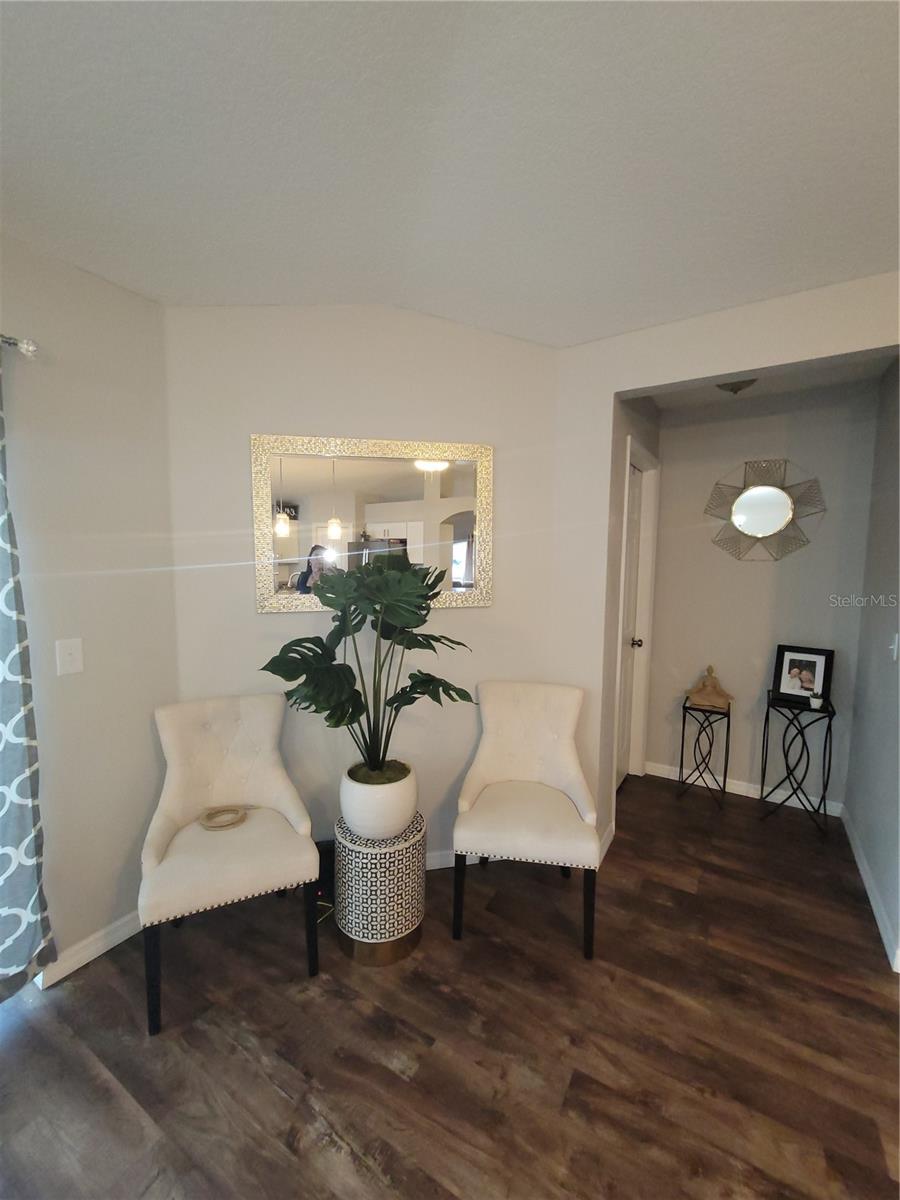 Image 17 of 64 For 22803 Richardson Lane