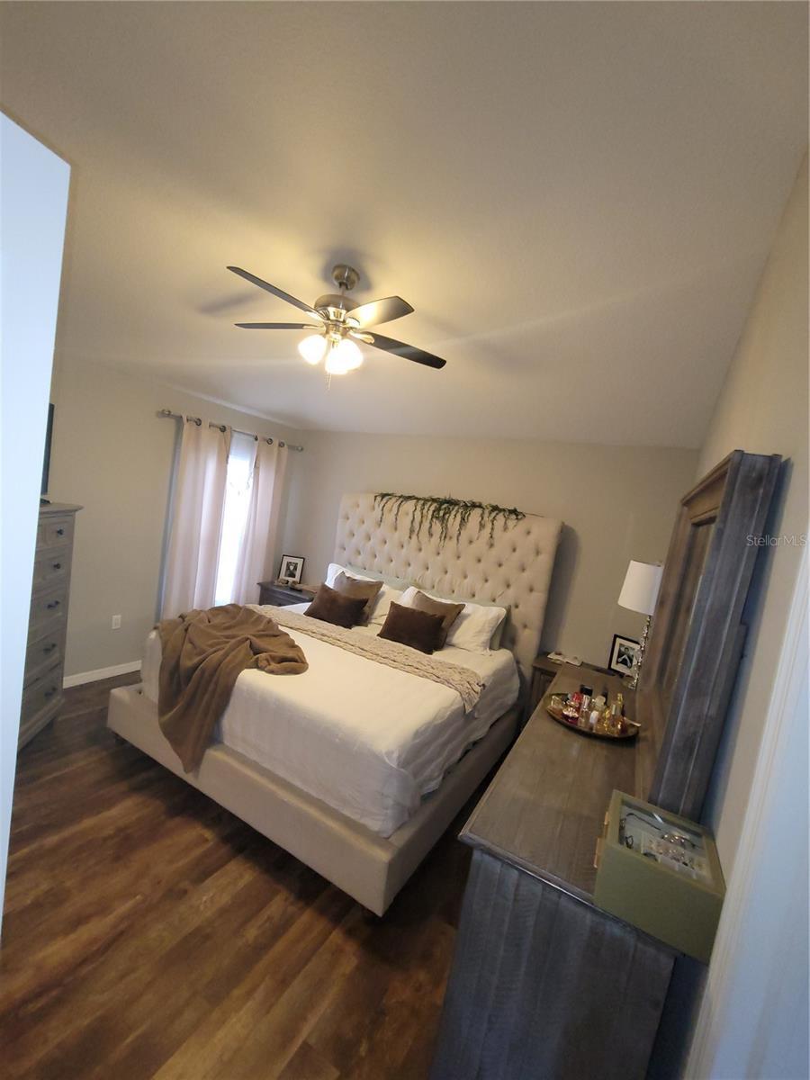 Image 20 of 64 For 22803 Richardson Lane