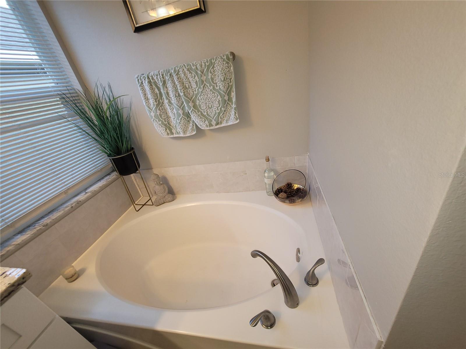 Image 24 of 64 For 22803 Richardson Lane