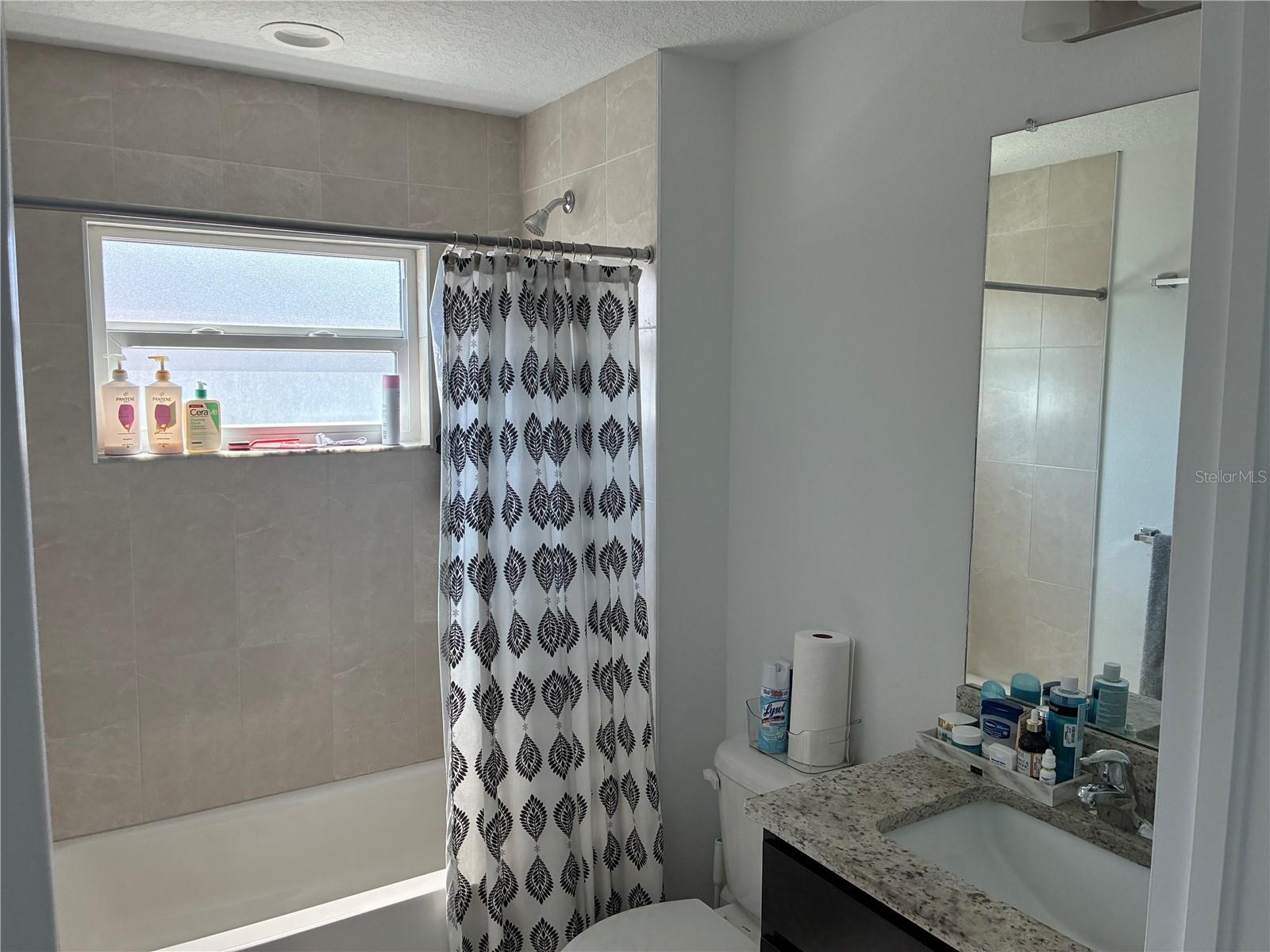 Image 6 of 15 For 2651 1-2 Bayside Drive S