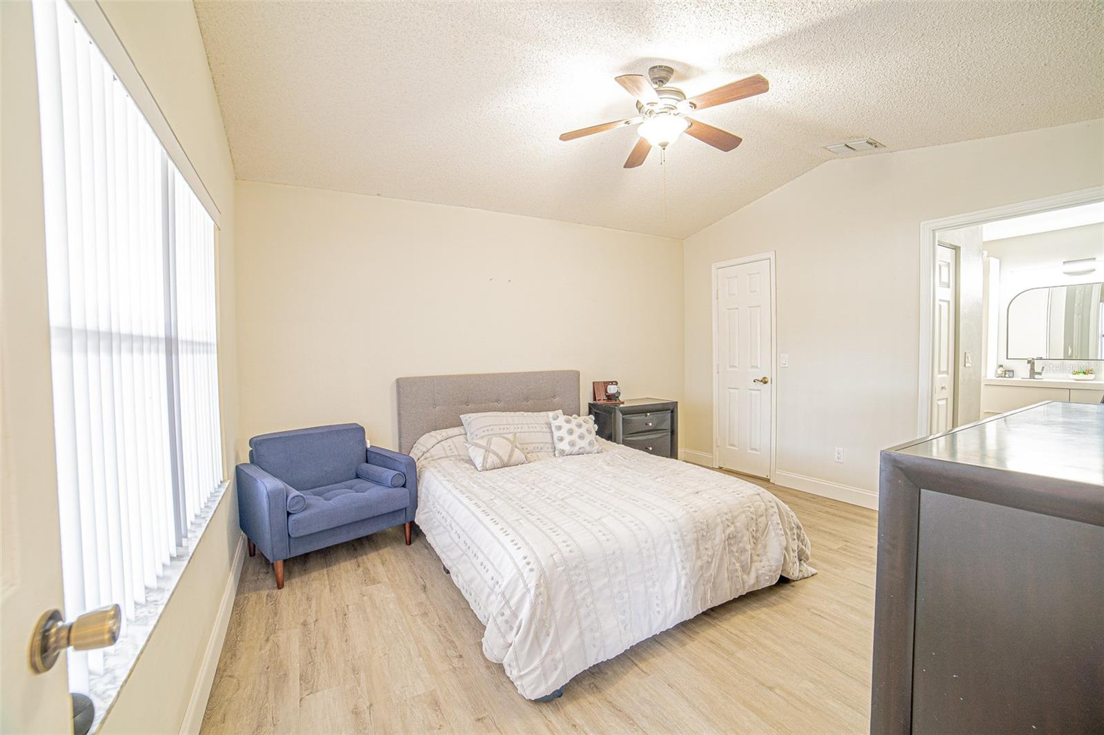 Image 10 of 29 For 1106 Windhorst Ridge Drive