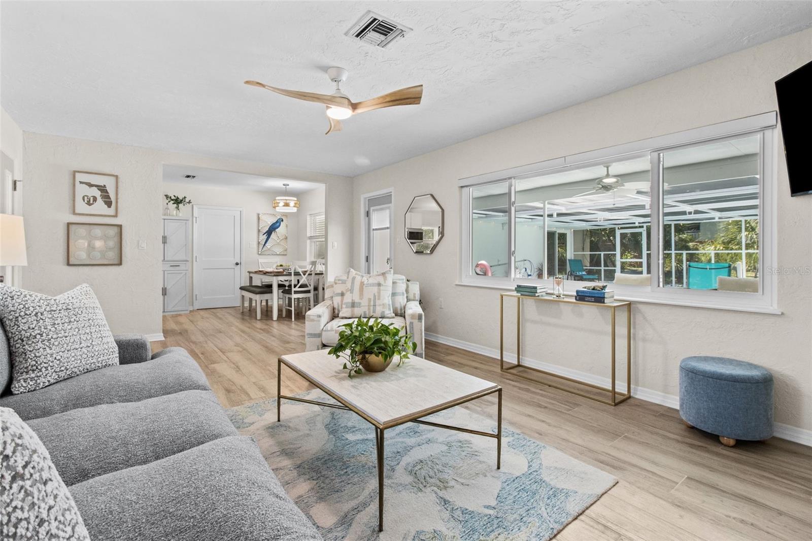 Image 10 of 61 For 4665 Woodland Drive