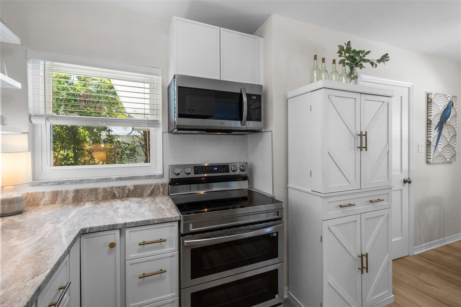 Image 16 of 61 For 4665 Woodland Drive