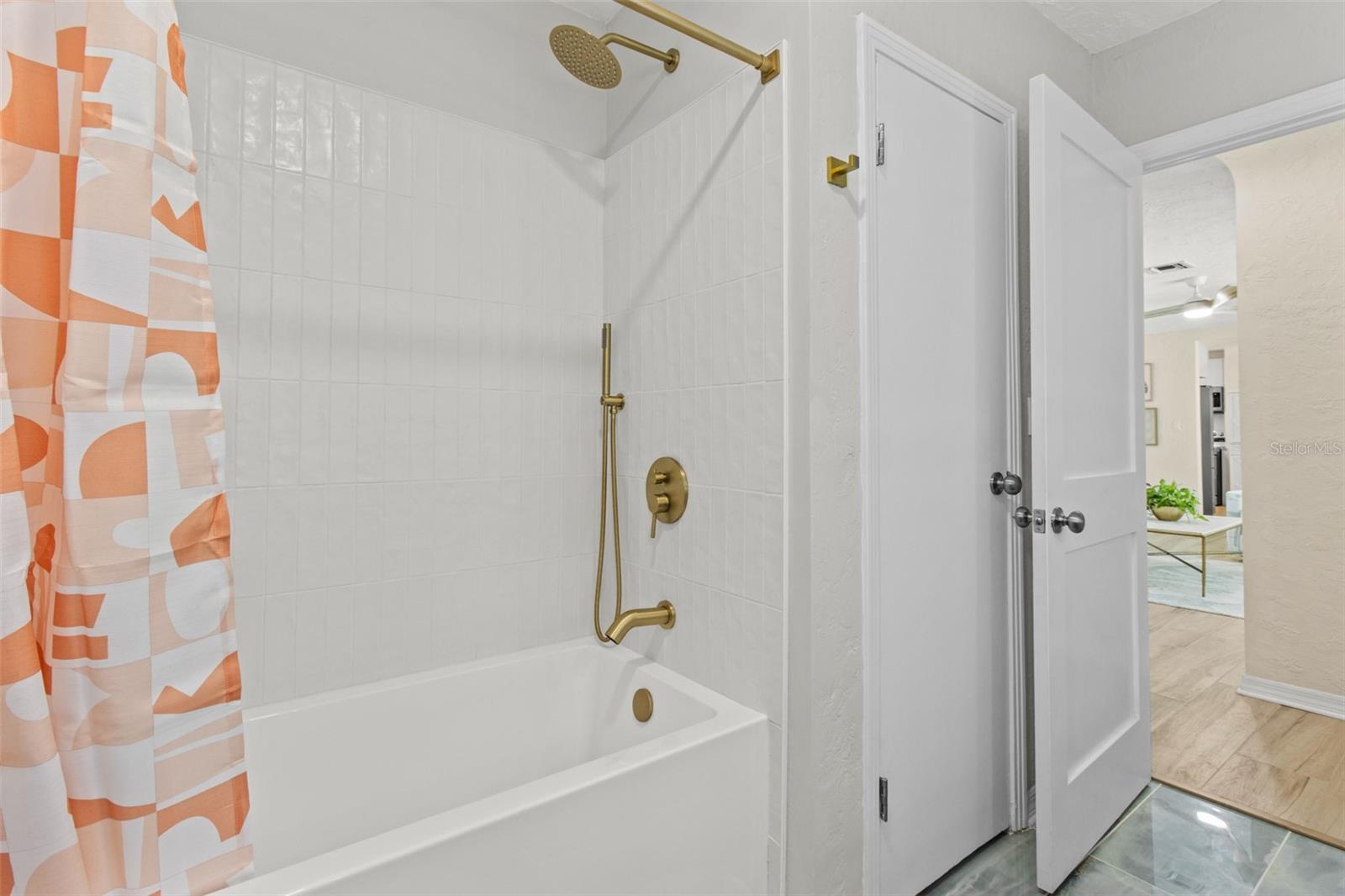 Image 28 of 61 For 4665 Woodland Drive