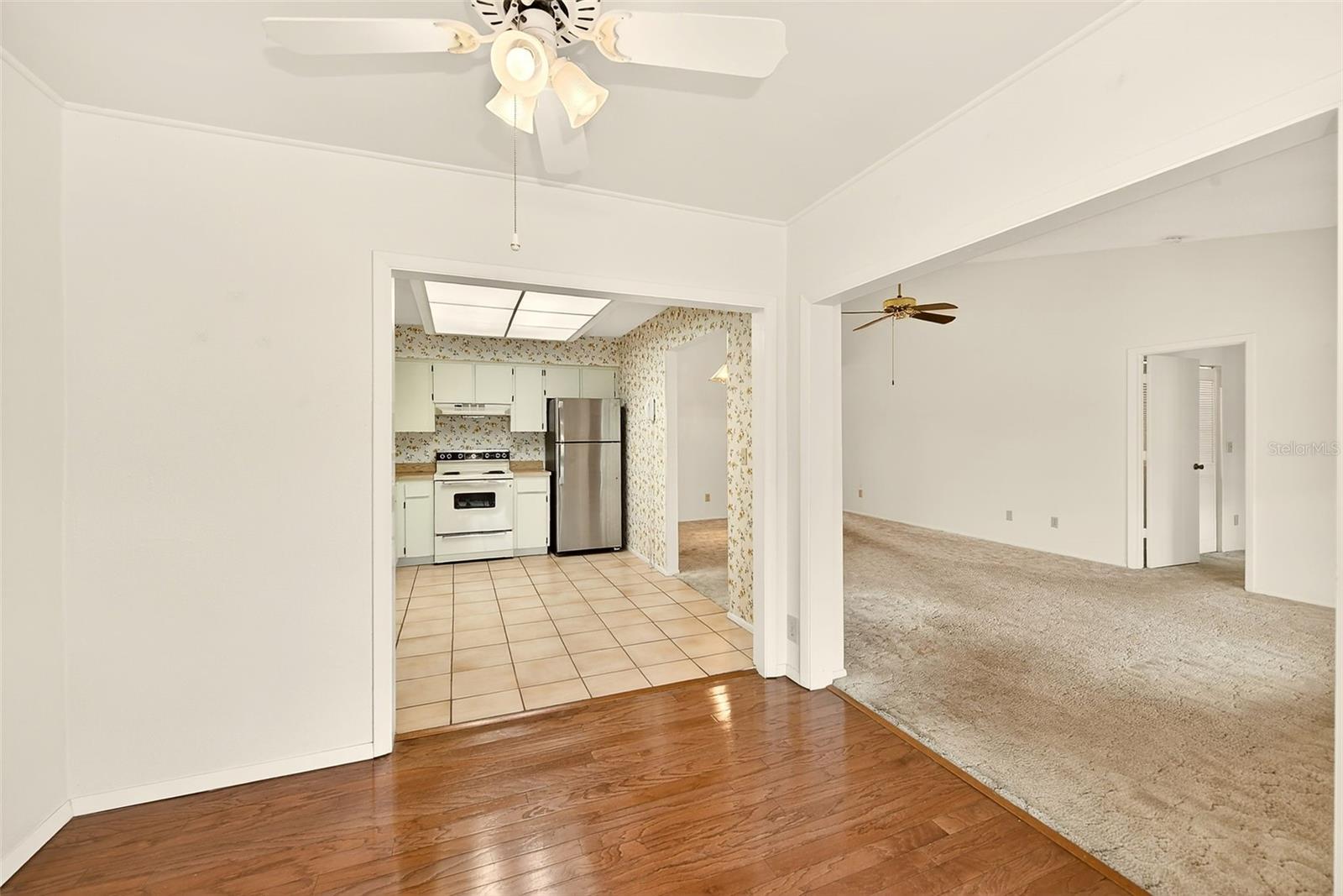 Image 10 of 26 For 3934 Shoreside Circle