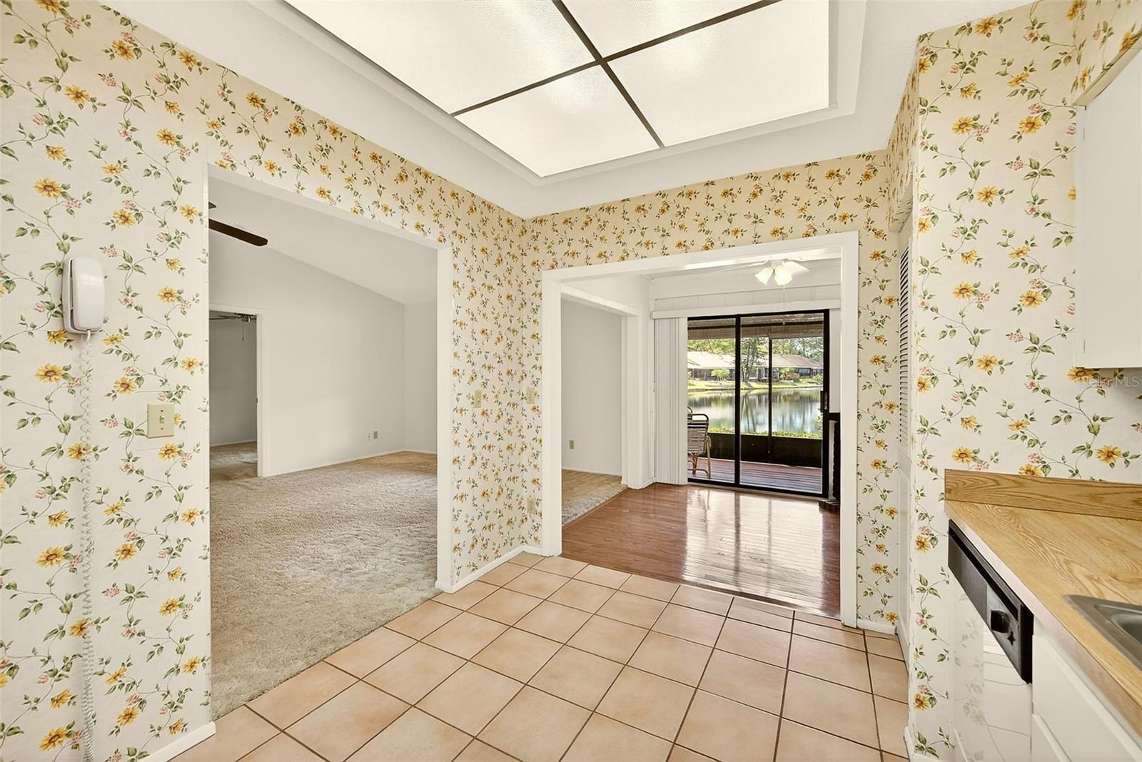 Image 12 of 26 For 3934 Shoreside Circle