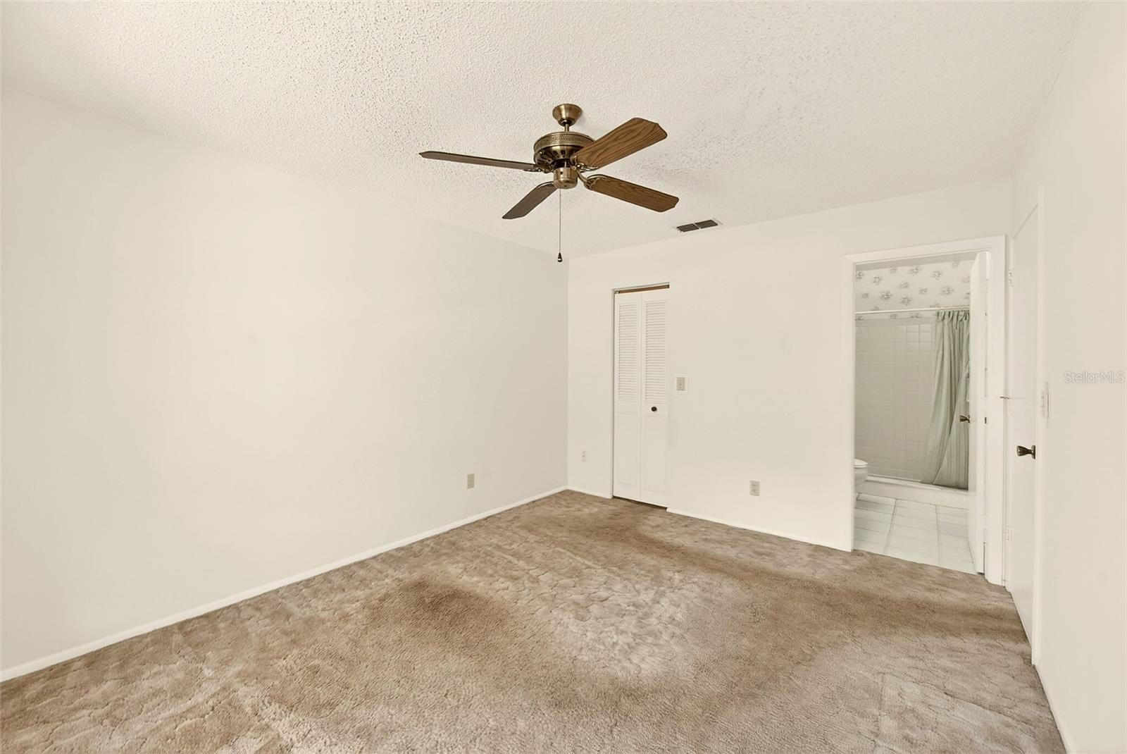 Image 15 of 26 For 3934 Shoreside Circle