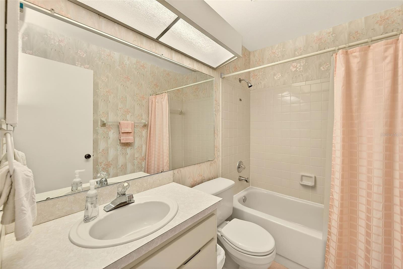 Image 19 of 26 For 3934 Shoreside Circle