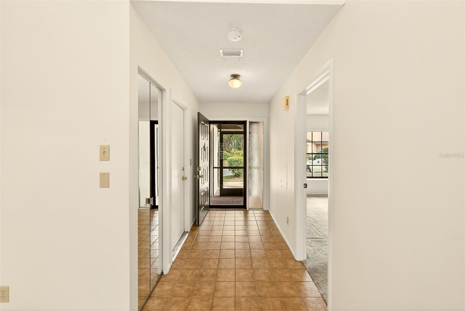 Image 5 of 26 For 3934 Shoreside Circle