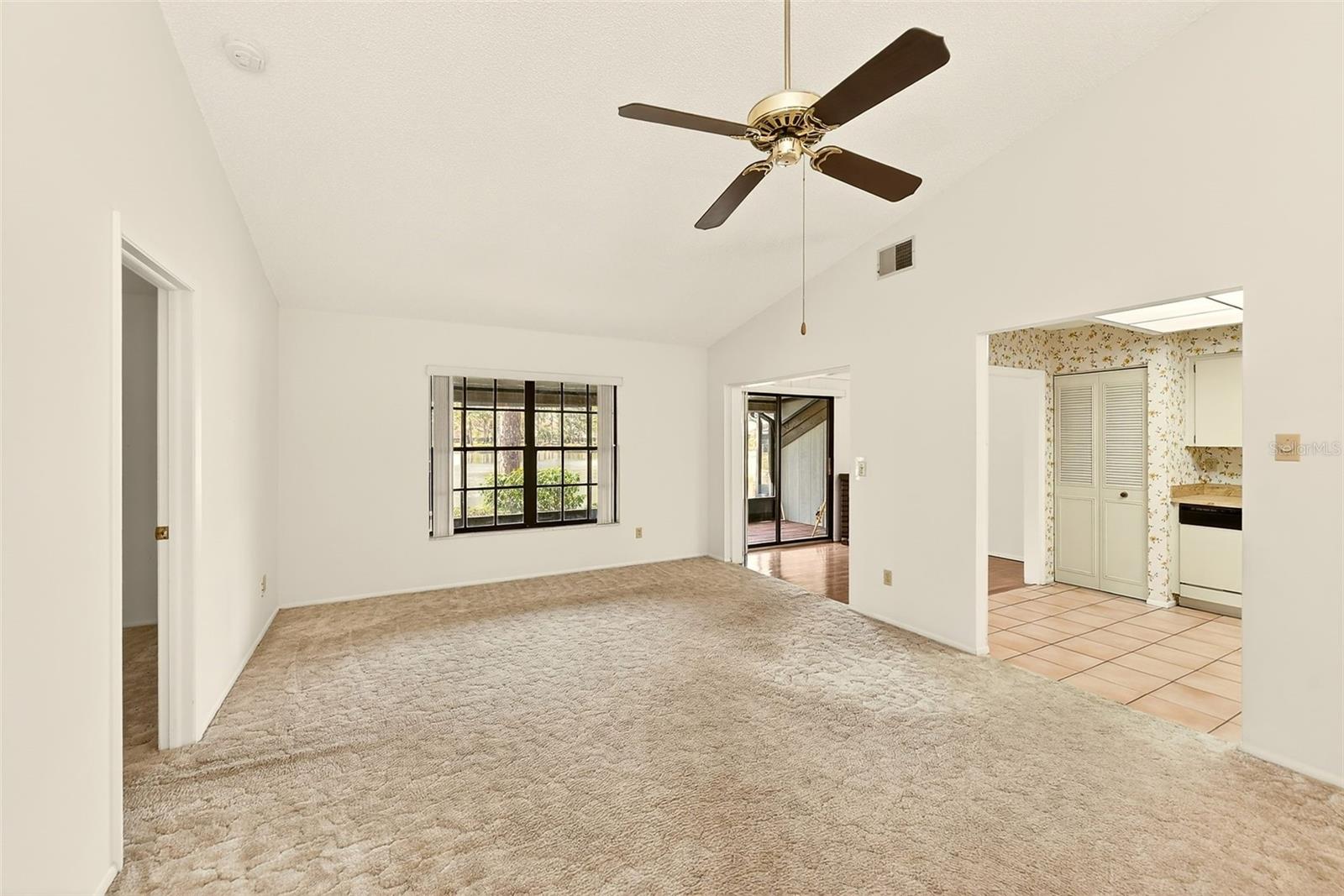 Image 6 of 26 For 3934 Shoreside Circle