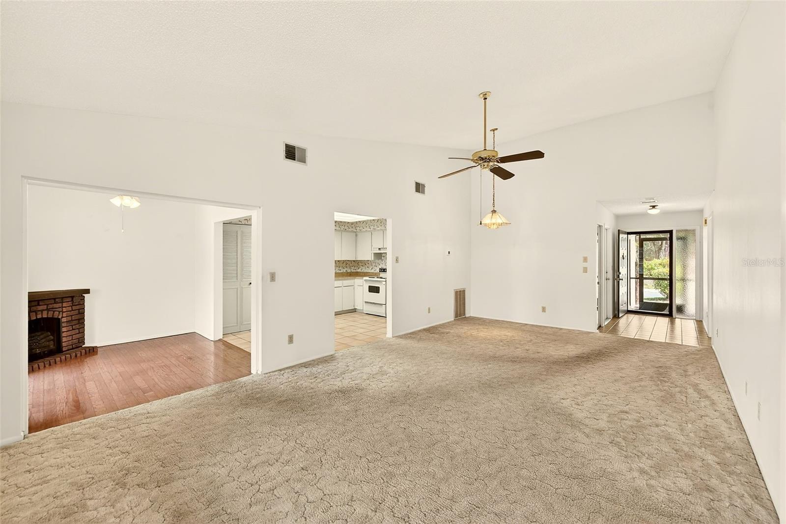 Image 8 of 26 For 3934 Shoreside Circle