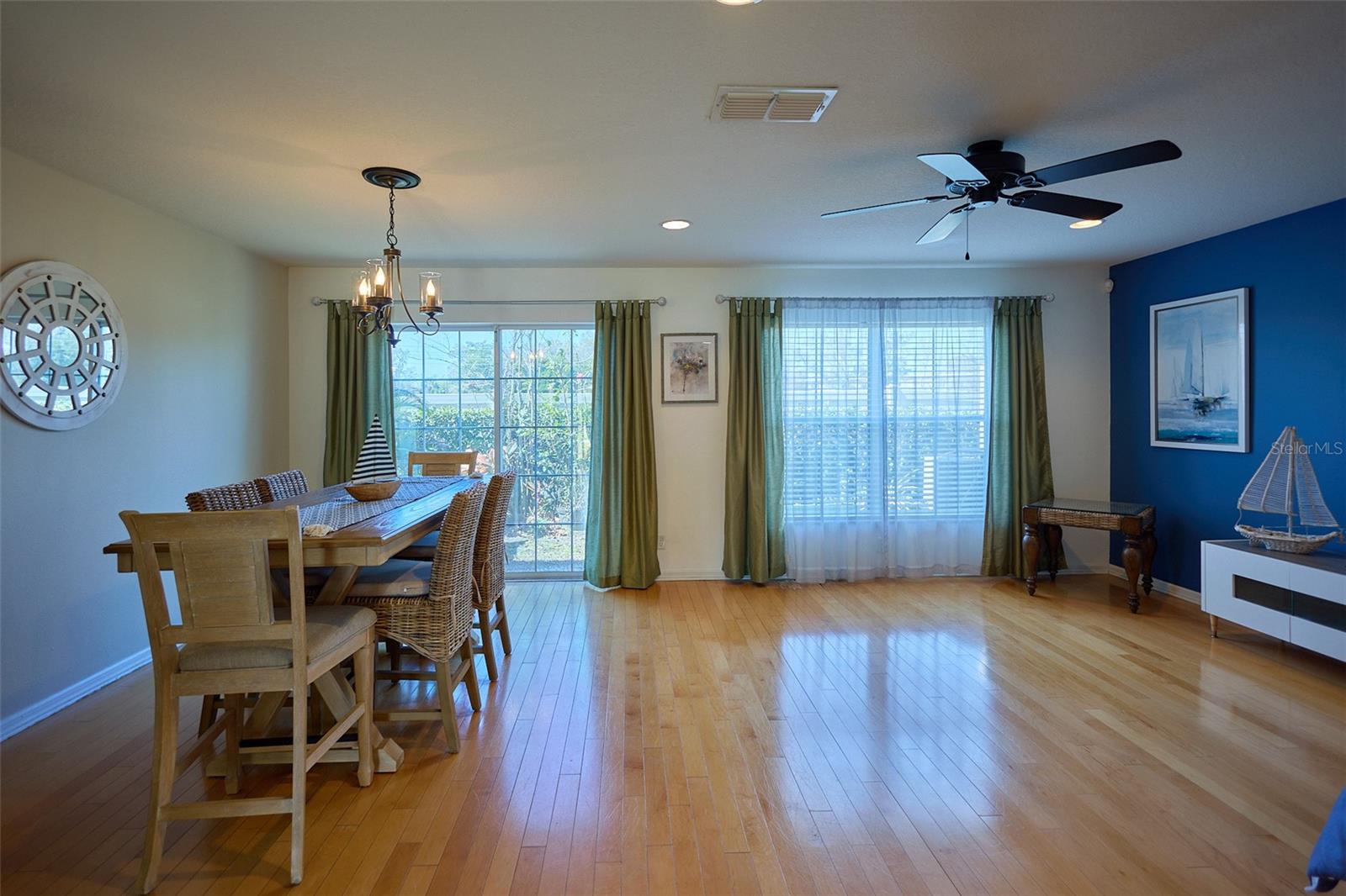 Listing photo id 9 for 2016 Sunset Meadow Drive