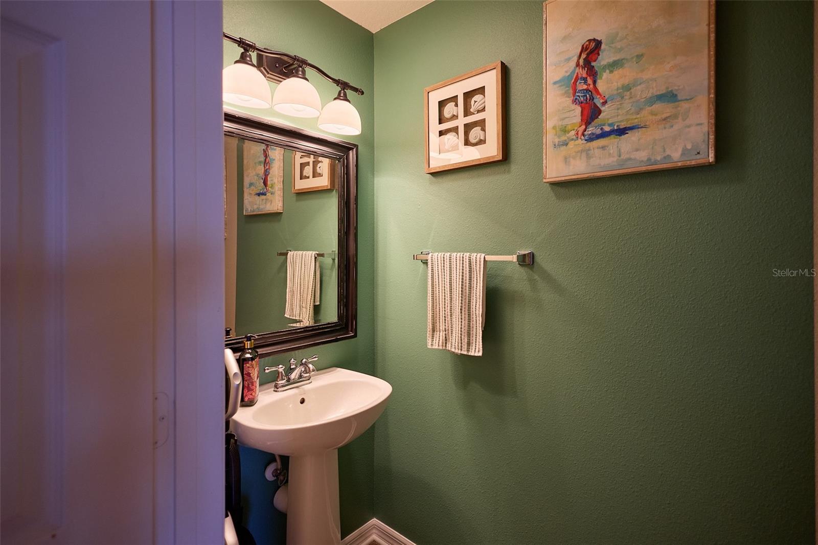 Listing photo id 12 for 2016 Sunset Meadow Drive