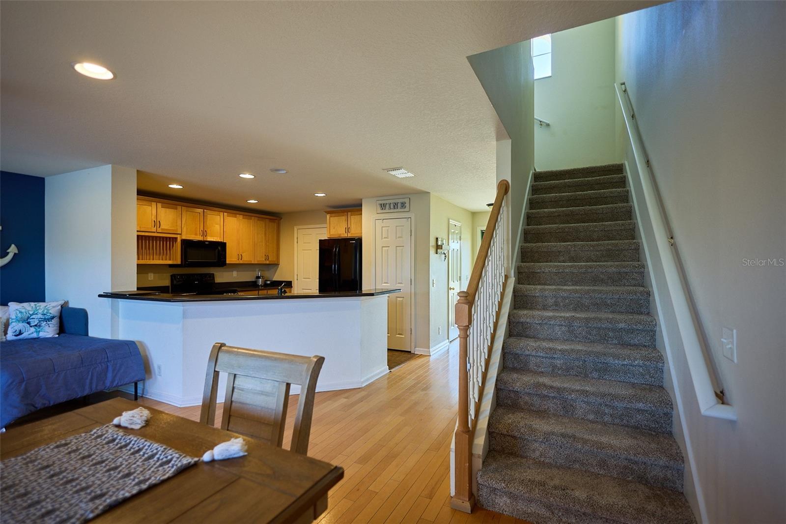 Listing photo id 13 for 2016 Sunset Meadow Drive