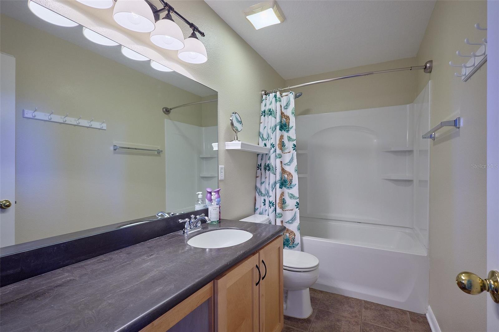 Listing photo id 20 for 2016 Sunset Meadow Drive