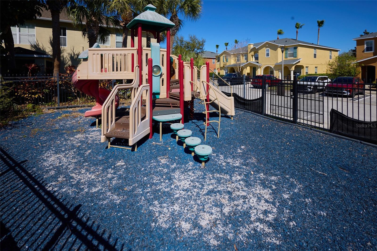 Listing photo id 35 for 2016 Sunset Meadow Drive