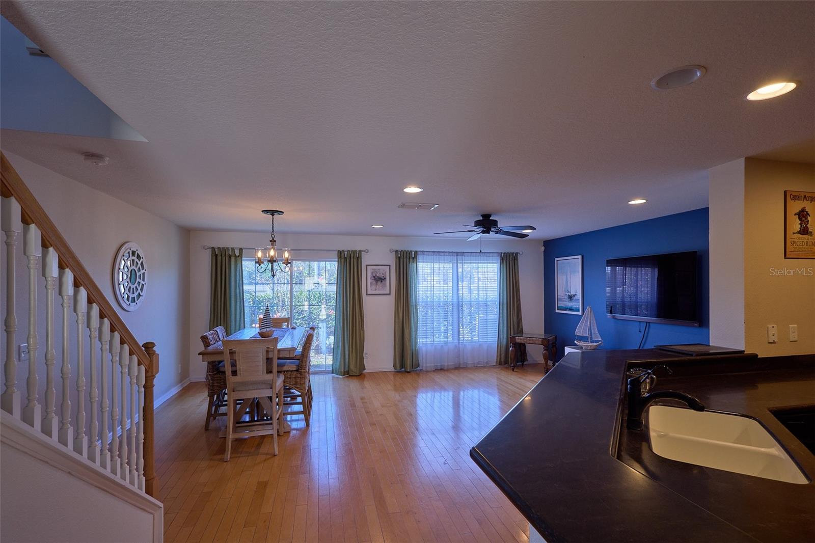 Listing photo id 4 for 2016 Sunset Meadow Drive