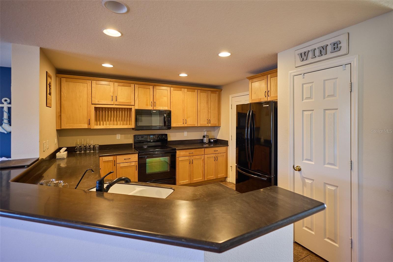 Listing photo id 7 for 2016 Sunset Meadow Drive