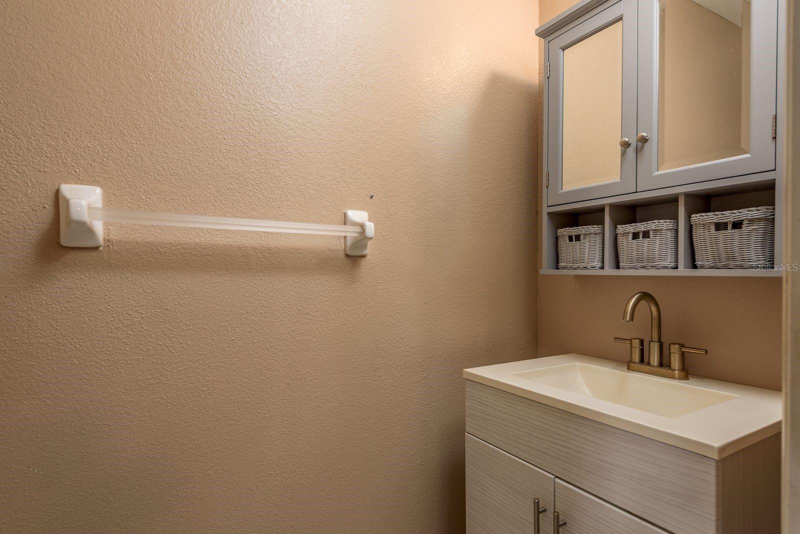 Image 13 of 40 For 37236 Embassy Park Lane 1