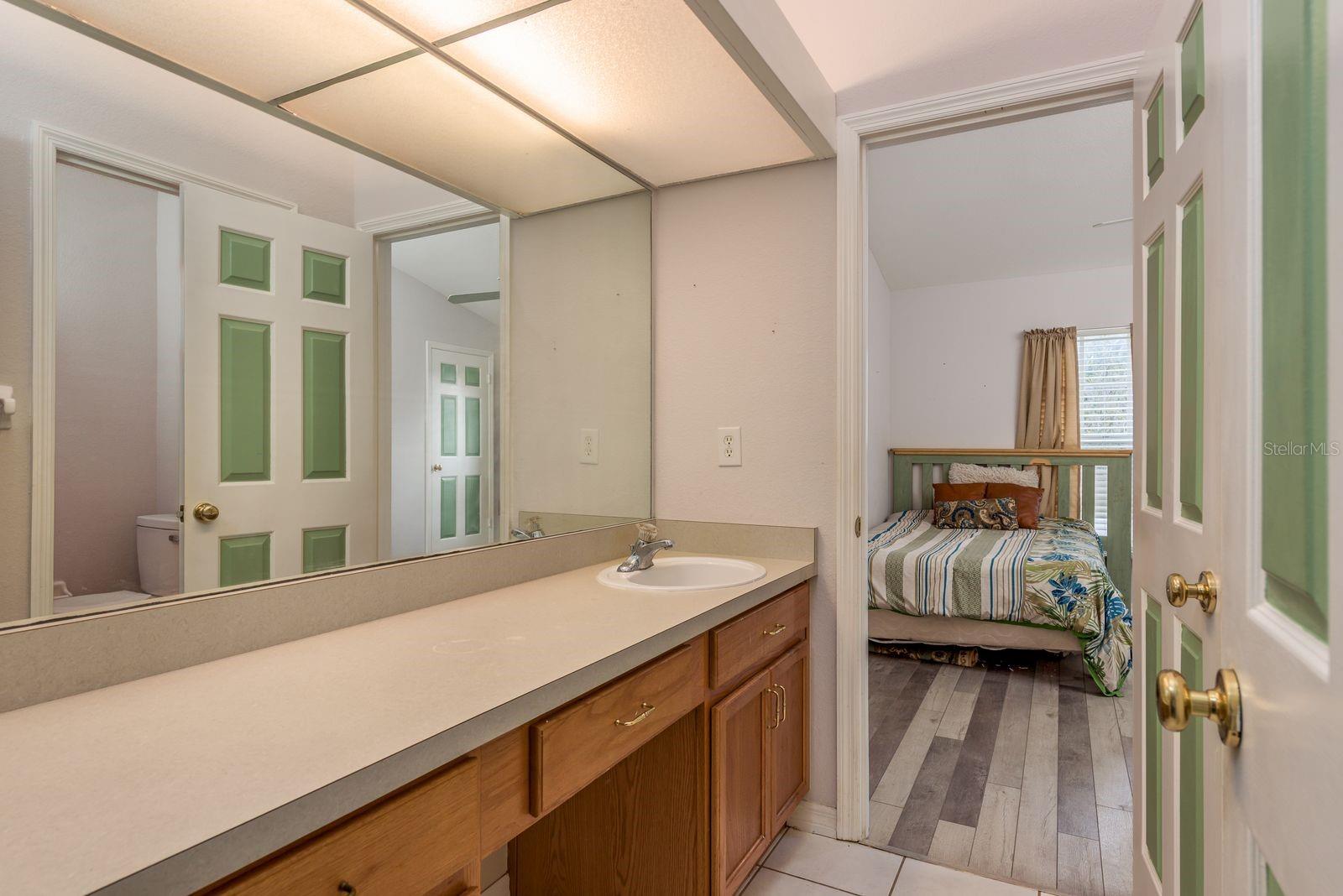 Image 20 of 40 For 37236 Embassy Park Lane 1