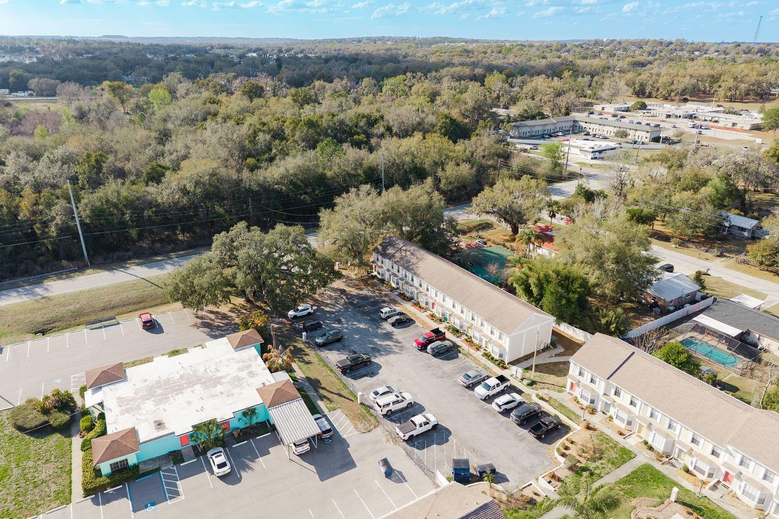 Image 31 of 40 For 37236 Embassy Park Lane 1