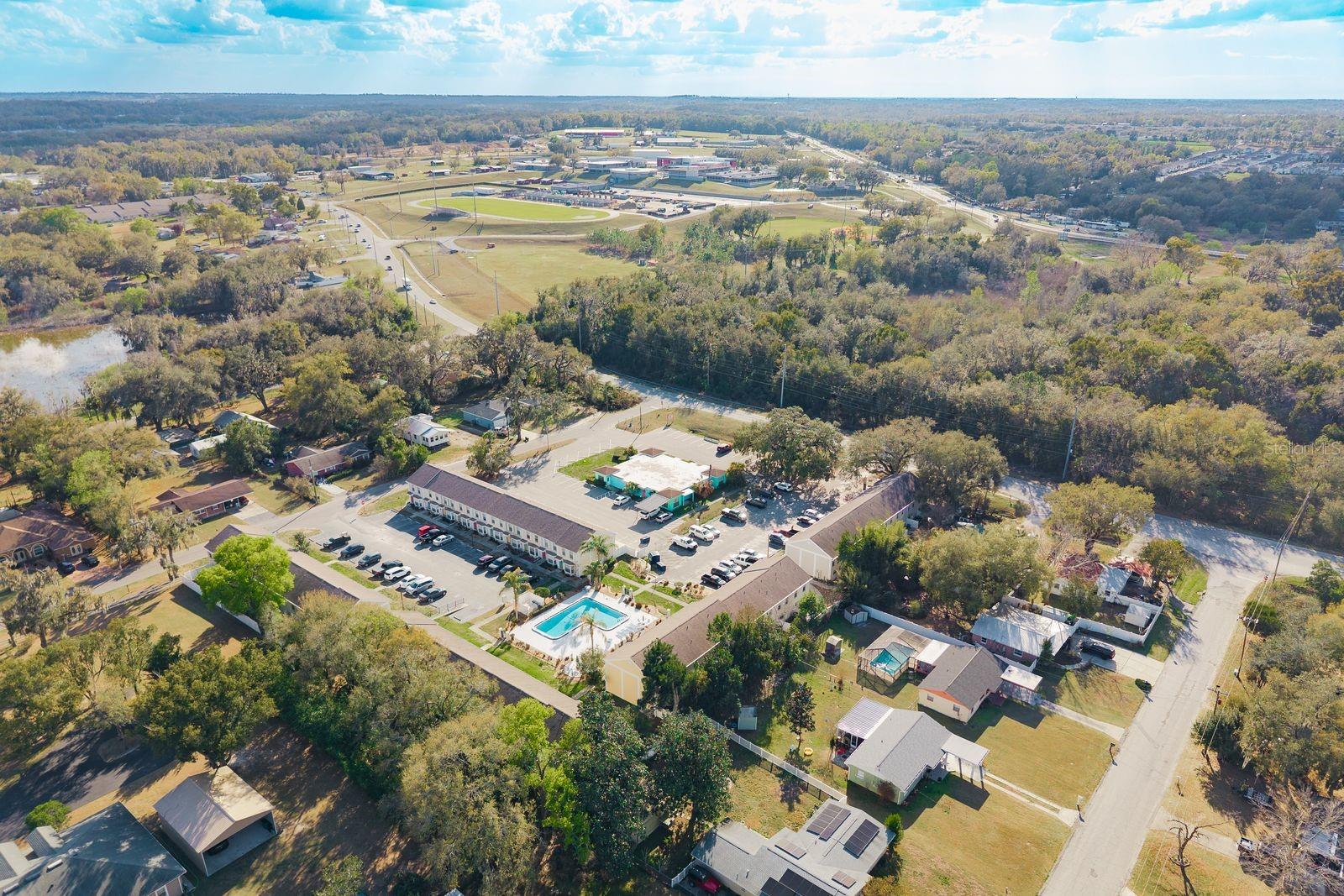 Image 32 of 40 For 37236 Embassy Park Lane 1