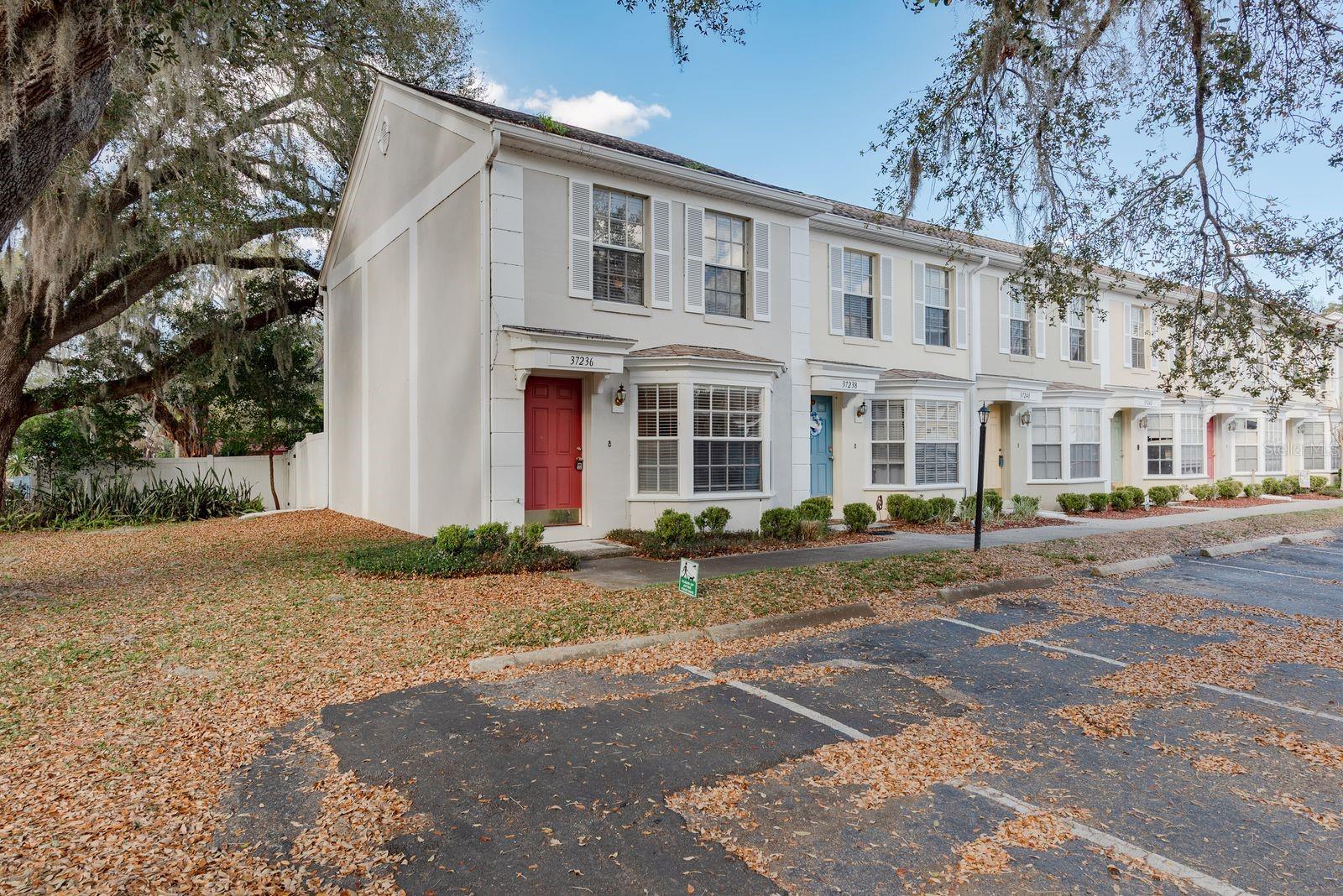 Image 4 of 40 For 37236 Embassy Park Lane 1