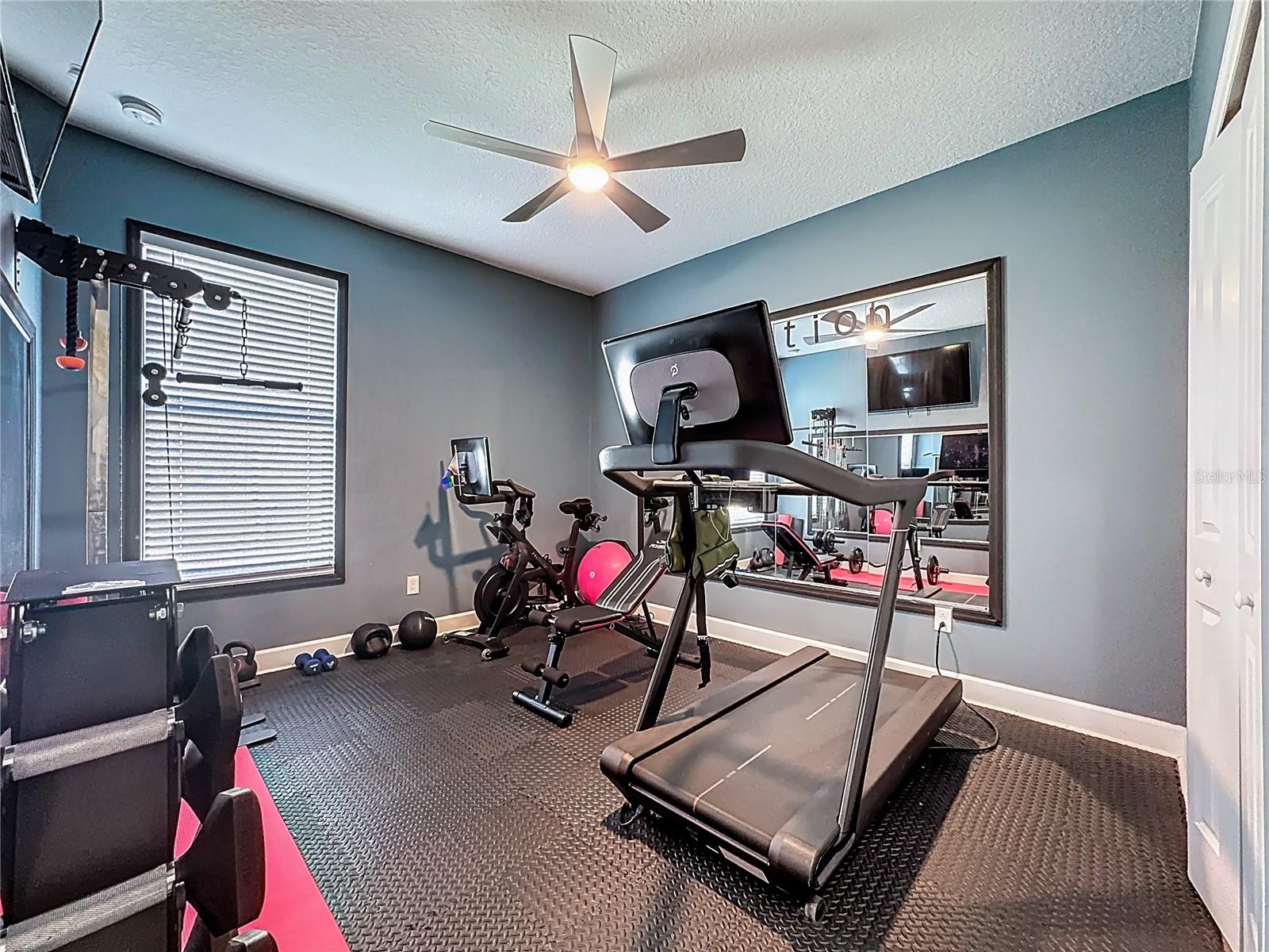 Listing photo id 45 for 5216 Lake Venice Drive