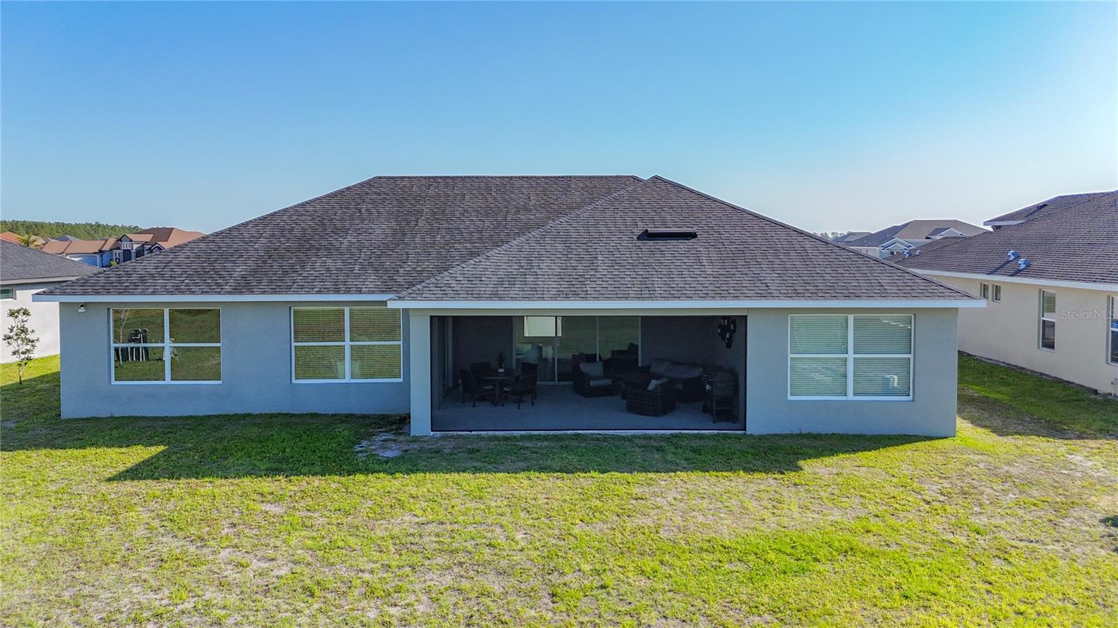 Listing photo id 57 for 5216 Lake Venice Drive