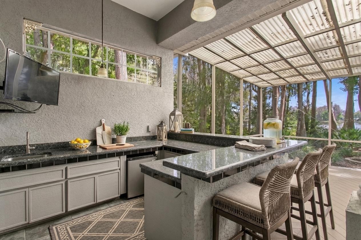 Listing photo id 11 for 3632 Little Road